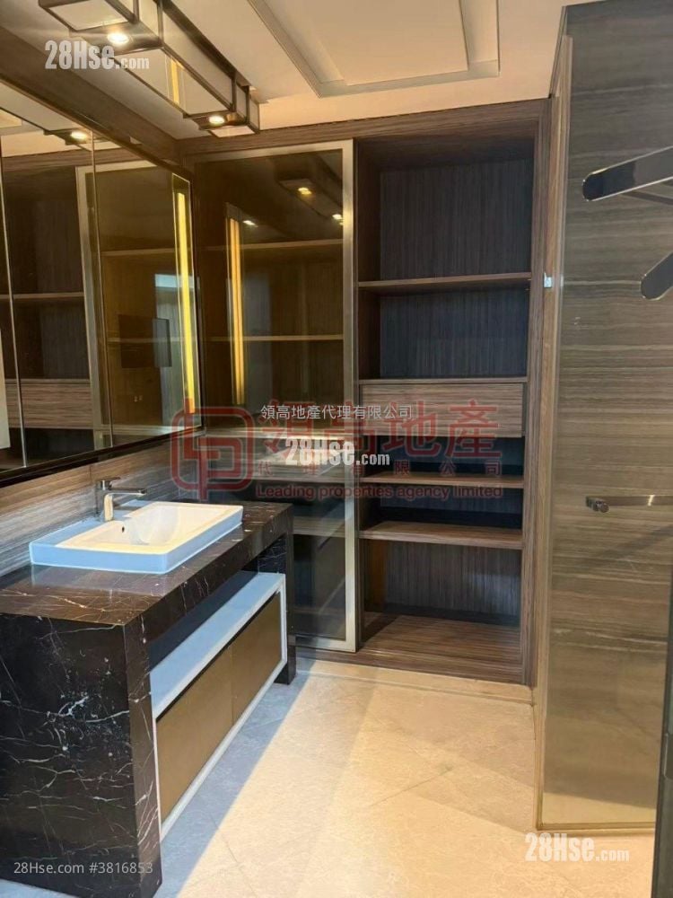 The Austin Sell 3 Bedrooms , 3 Bathrooms 1,002 ft²