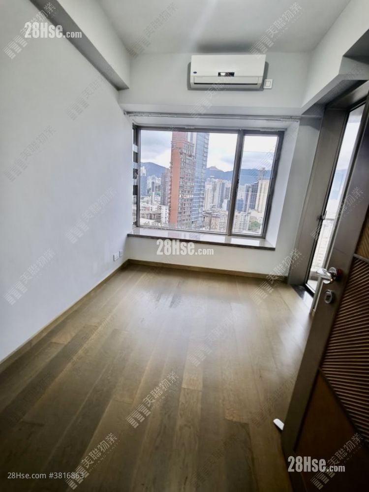 君柏 租盘 4 房 , 4 浴室 1,723 平方尺