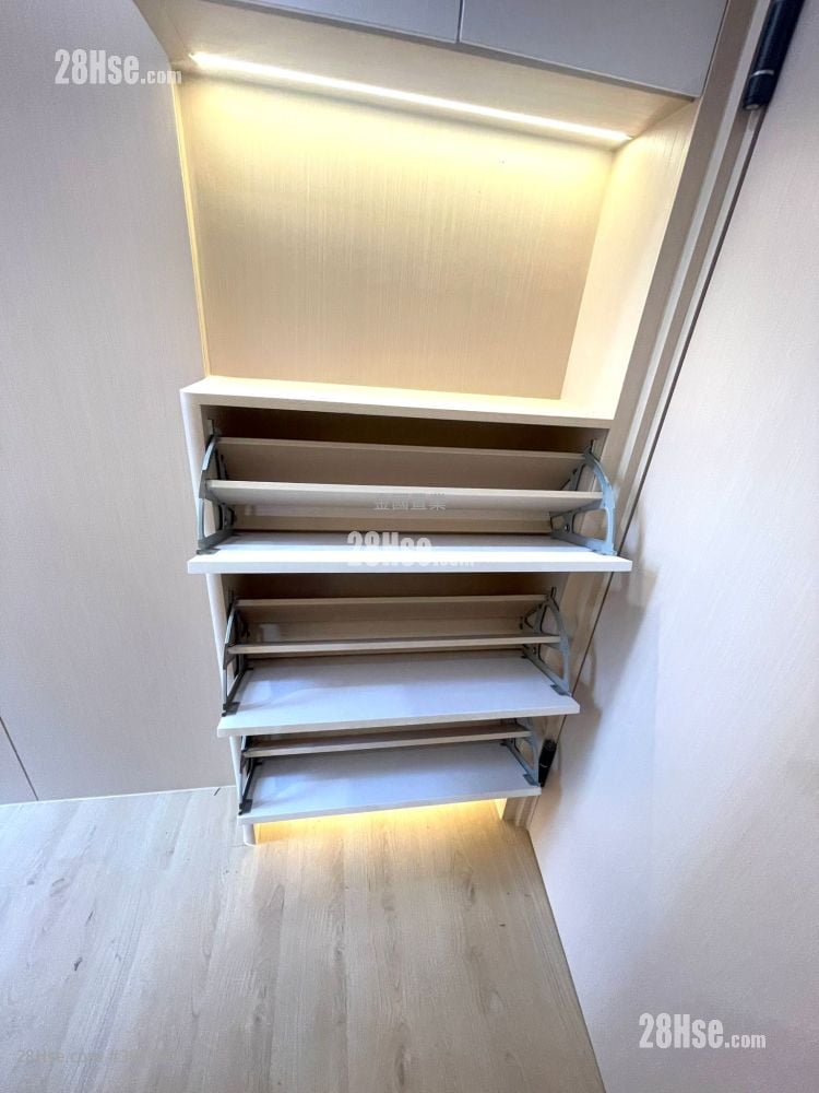 Fair Way Garden Rental 1 Bedroom , 1 Bathroom 290 ft²