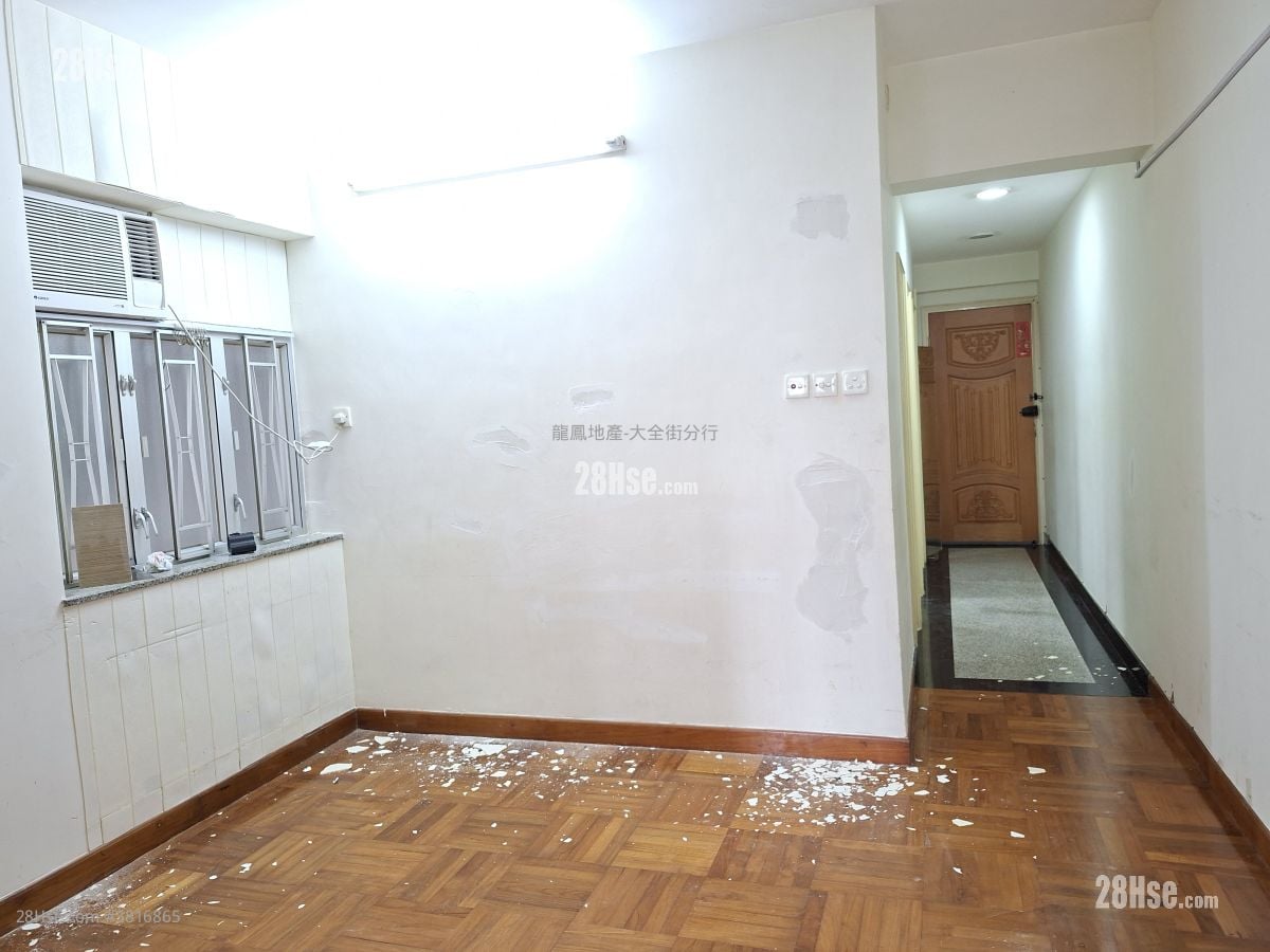Chung Ying Building Rental 3 Bedrooms , 1 Bathroom 490 ft²