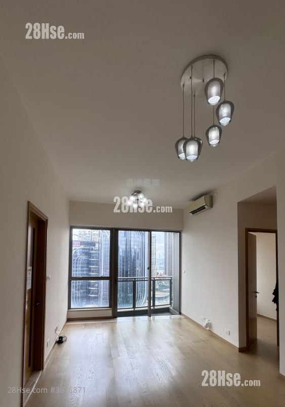 Grand Austin Sell 3 Bedrooms 867 ft²