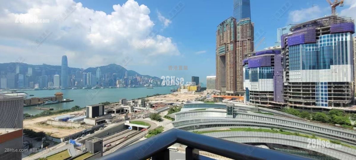 Grand Austin Sell 3 Bedrooms 867 ft²