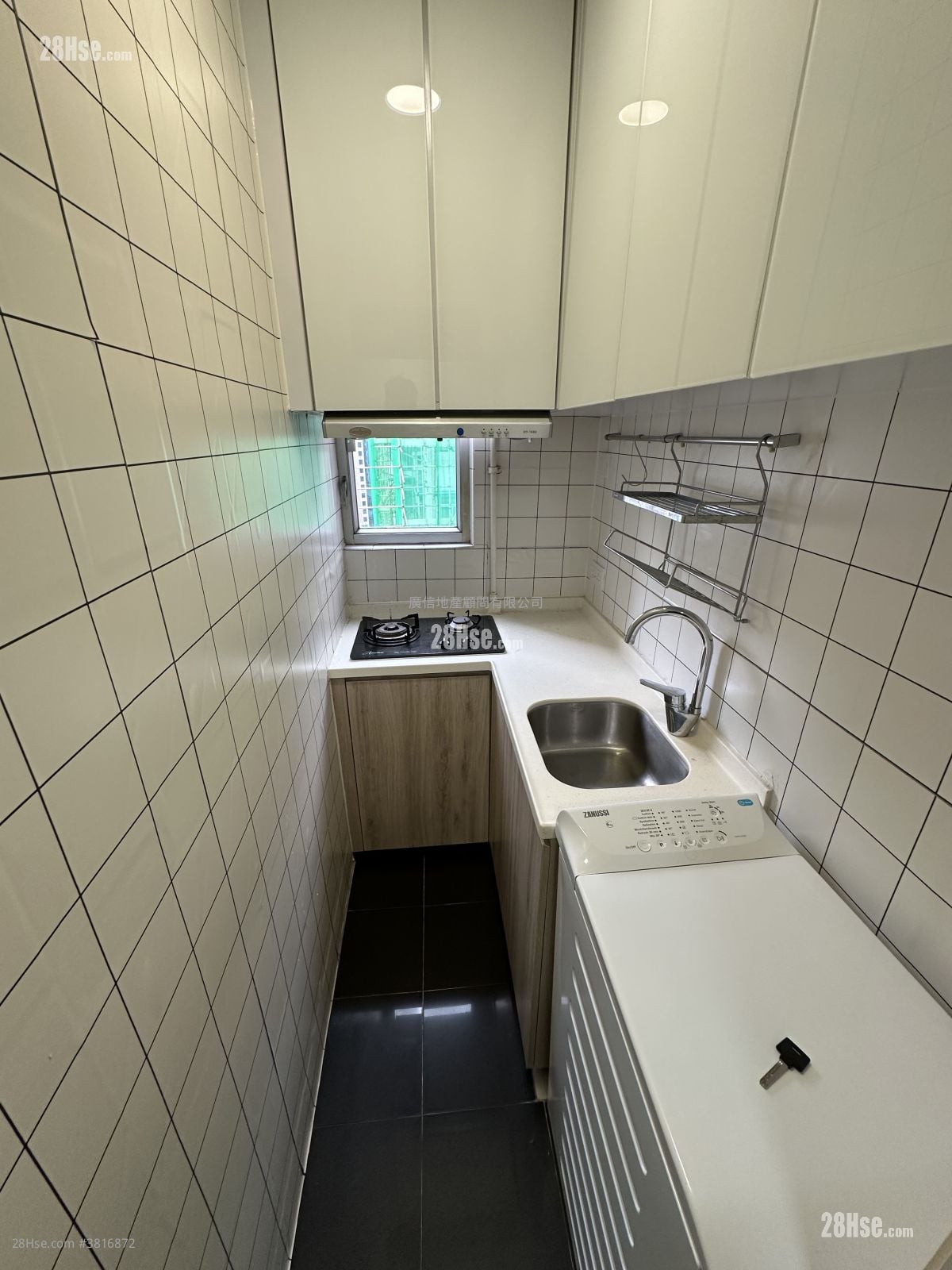 Antung Building Rental 2 Bedrooms , 1 Bathroom 279 ft²