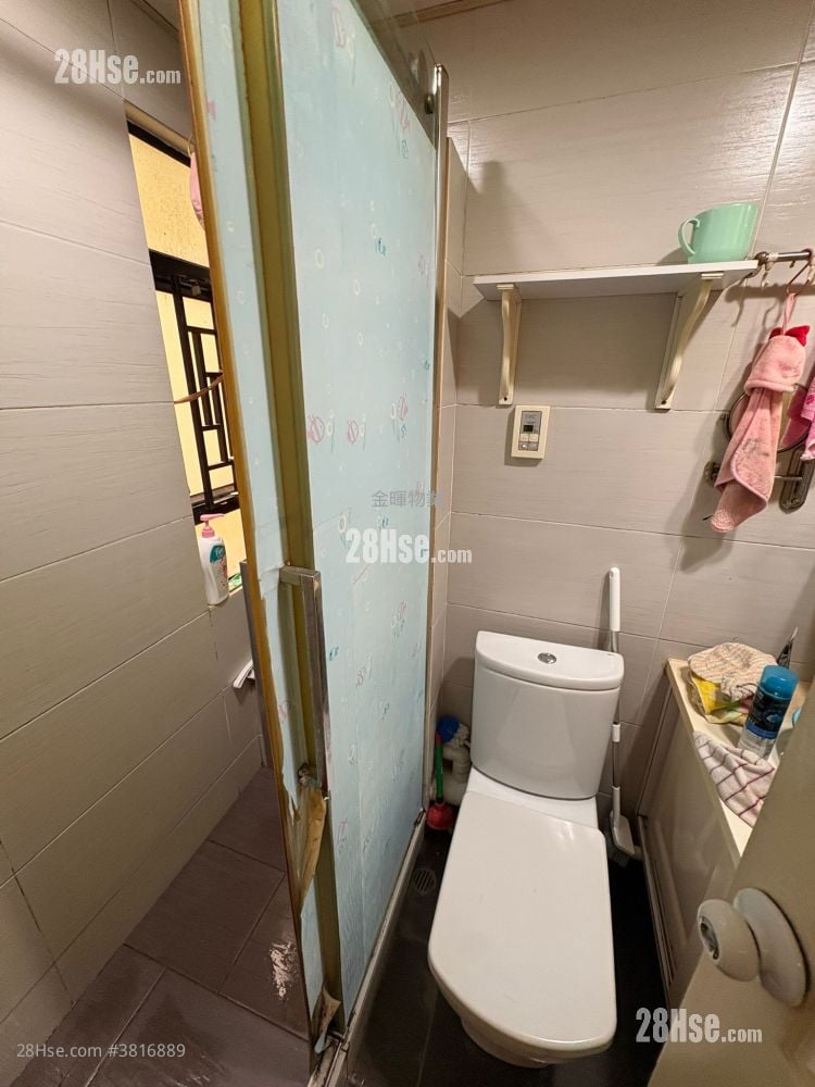 Cheery Garden Sell 2 Bedrooms , 1 Bathroom 365 ft²