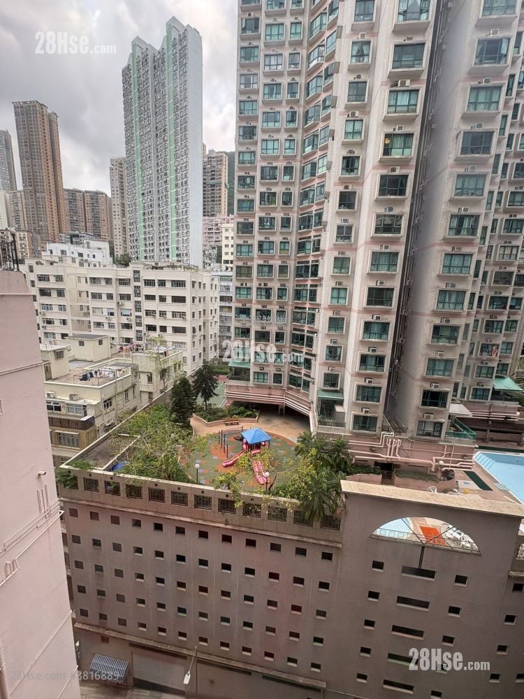 Cheery Garden Sell 2 Bedrooms , 1 Bathroom 365 ft²