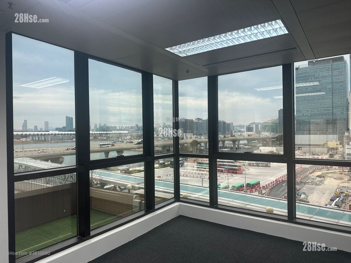 Lu Plaza Rental 1,304 ft²