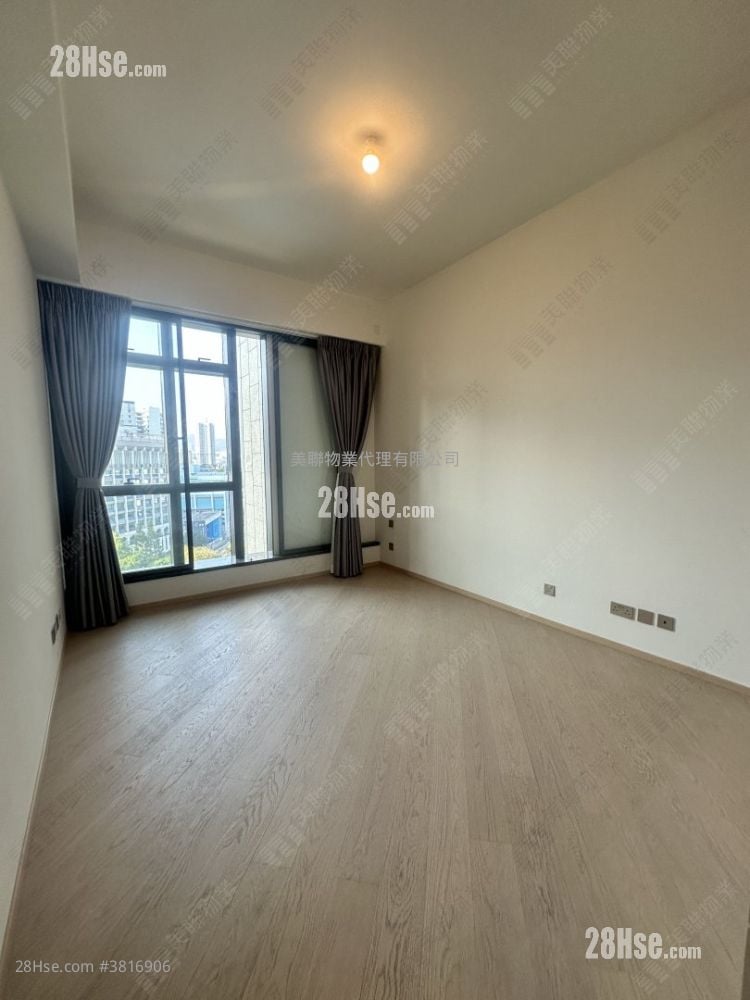 傲玟 租盘 3 房 , 4 浴室 1,388 平方尺