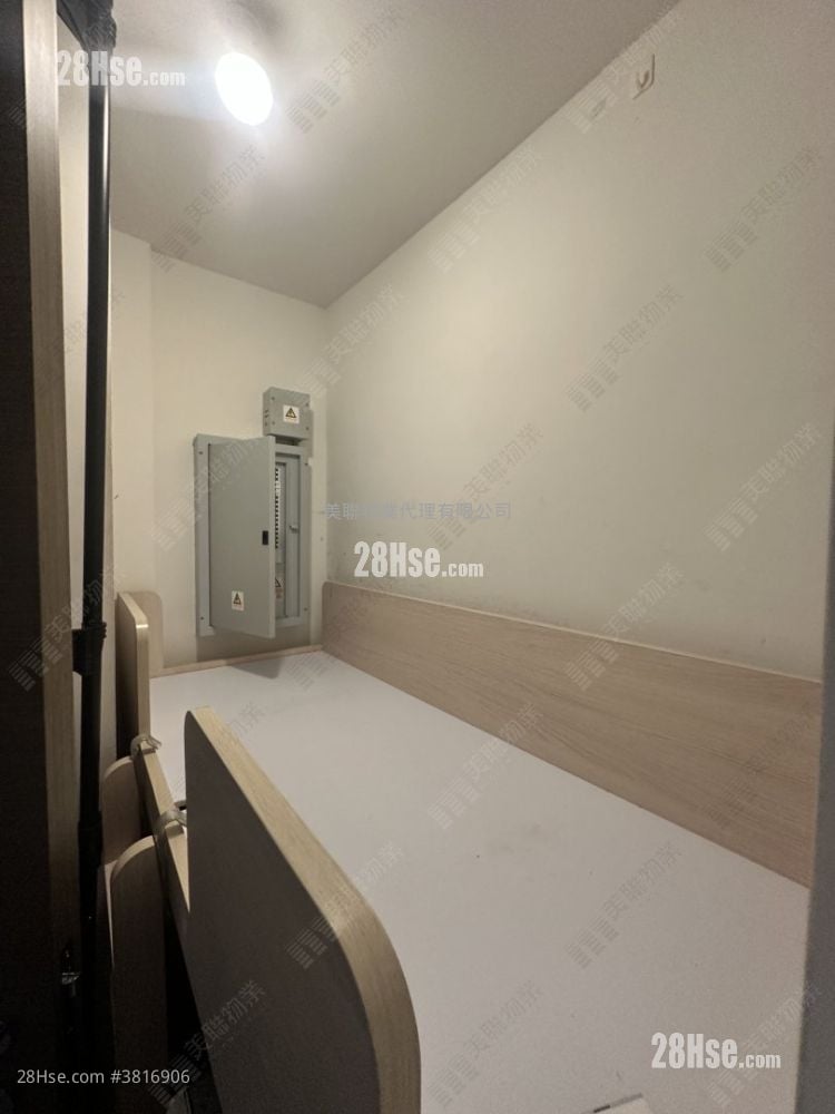 傲玟 租盘 3 房 , 4 浴室 1,388 平方尺