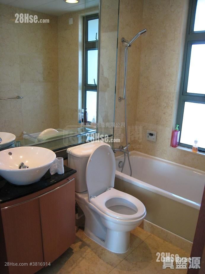 海天峰 租盘 3 房 , 2 浴室 1,039 平方尺