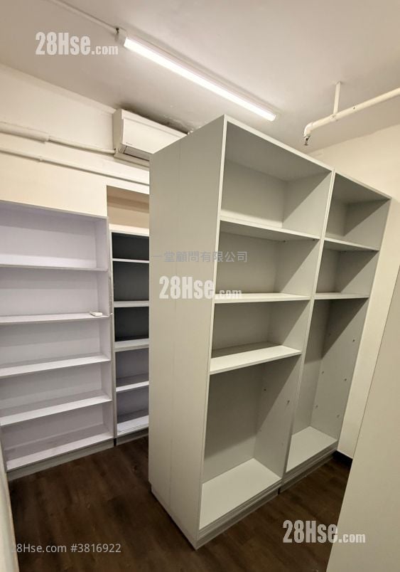 香港工业中心 租盘 3 房