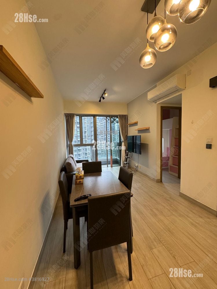 The Reach Sell 3 Bedrooms , 2 Bathrooms 660 ft²