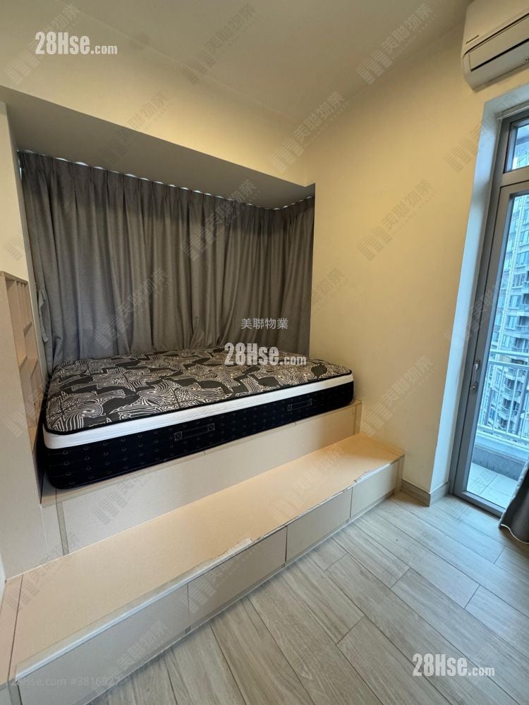 The Reach Sell 3 Bedrooms , 2 Bathrooms 660 ft²