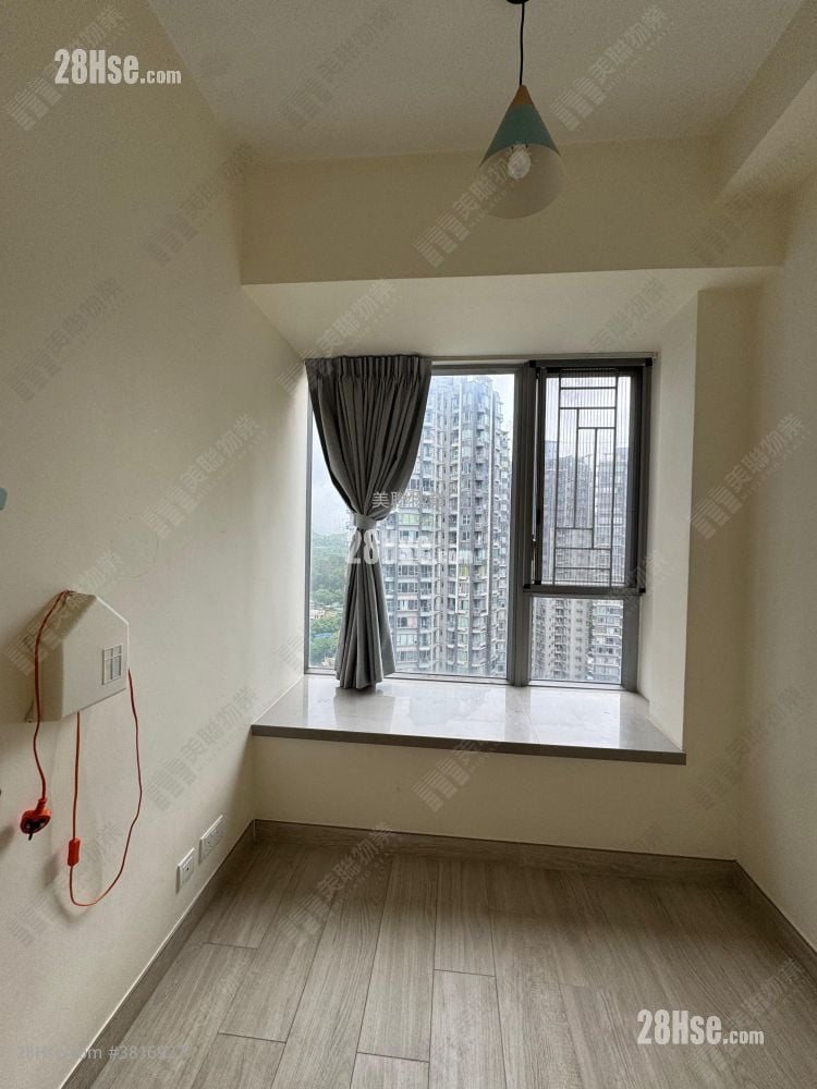 The Reach Sell 3 Bedrooms , 2 Bathrooms 660 ft²