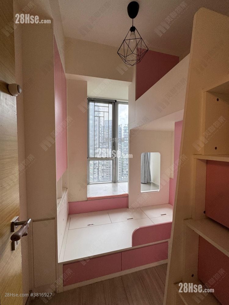 The Reach Sell 3 Bedrooms , 2 Bathrooms 660 ft²