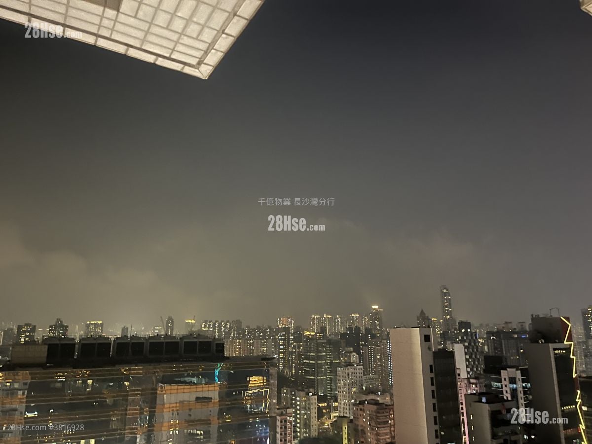 Cite 33 Sell 3 Bedrooms , 2 Bathrooms 675 ft²