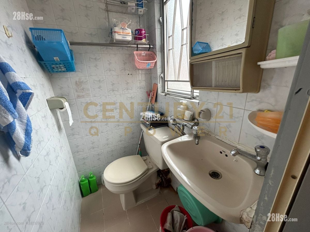 东豪大厦 售盘 1 房 , 1 浴室 220 平方尺