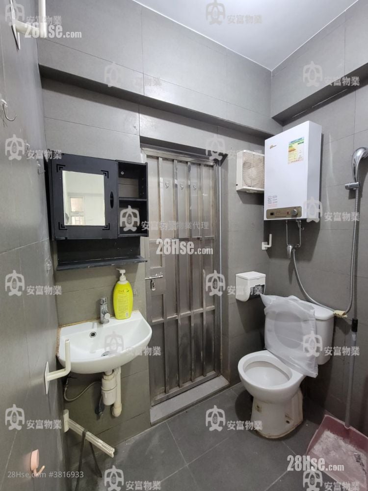 邦興大樓 租盤 2 房 296 平方呎