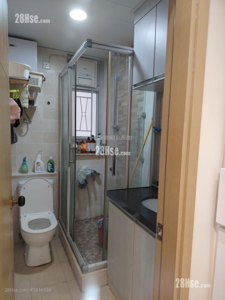 Fullview Garden Sell 2 Bedrooms , 1 Bathroom 431 ft²