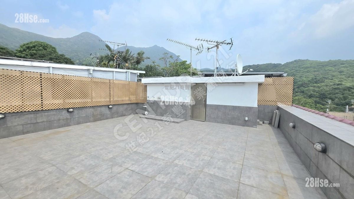 南山新村 售盤 4 房 , 3 浴室