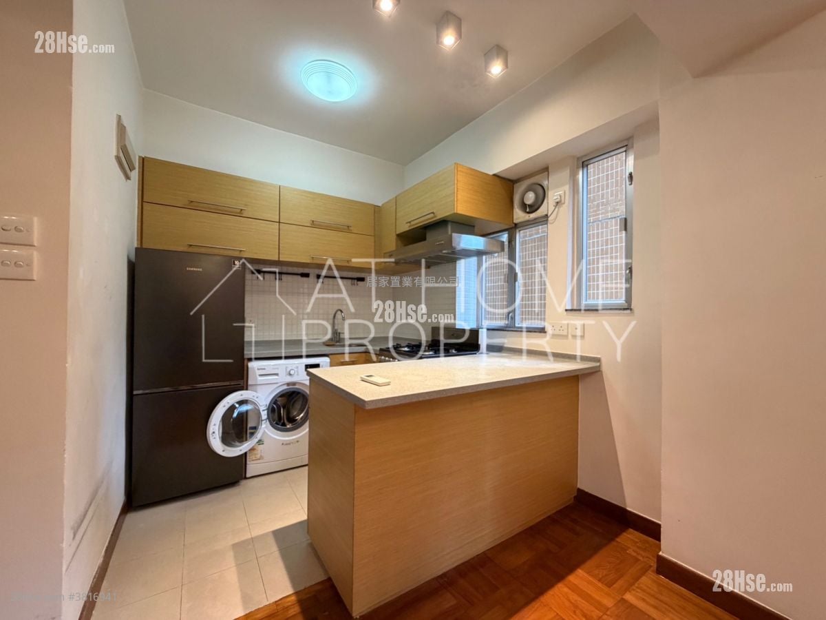 Wing Tai Mansion Rental 2 Bedrooms , 1 Bathroom 529 ft²