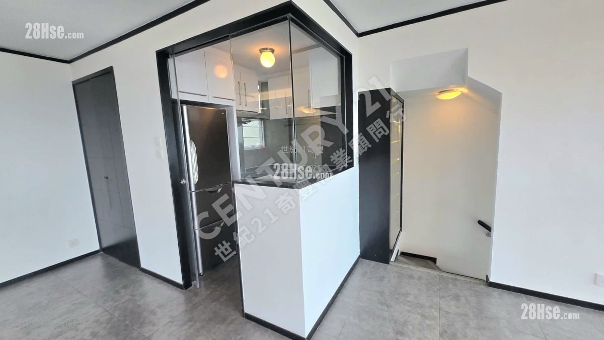 南山新村 售盤 4 房 , 3 浴室