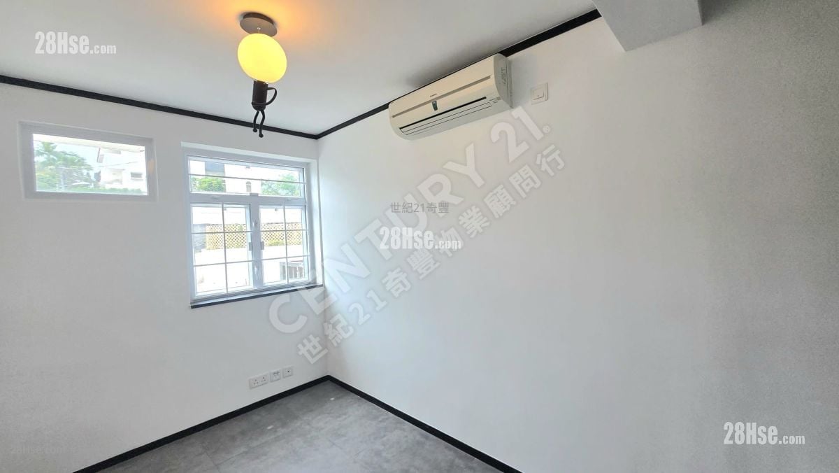 南山新村 售盤 4 房 , 3 浴室