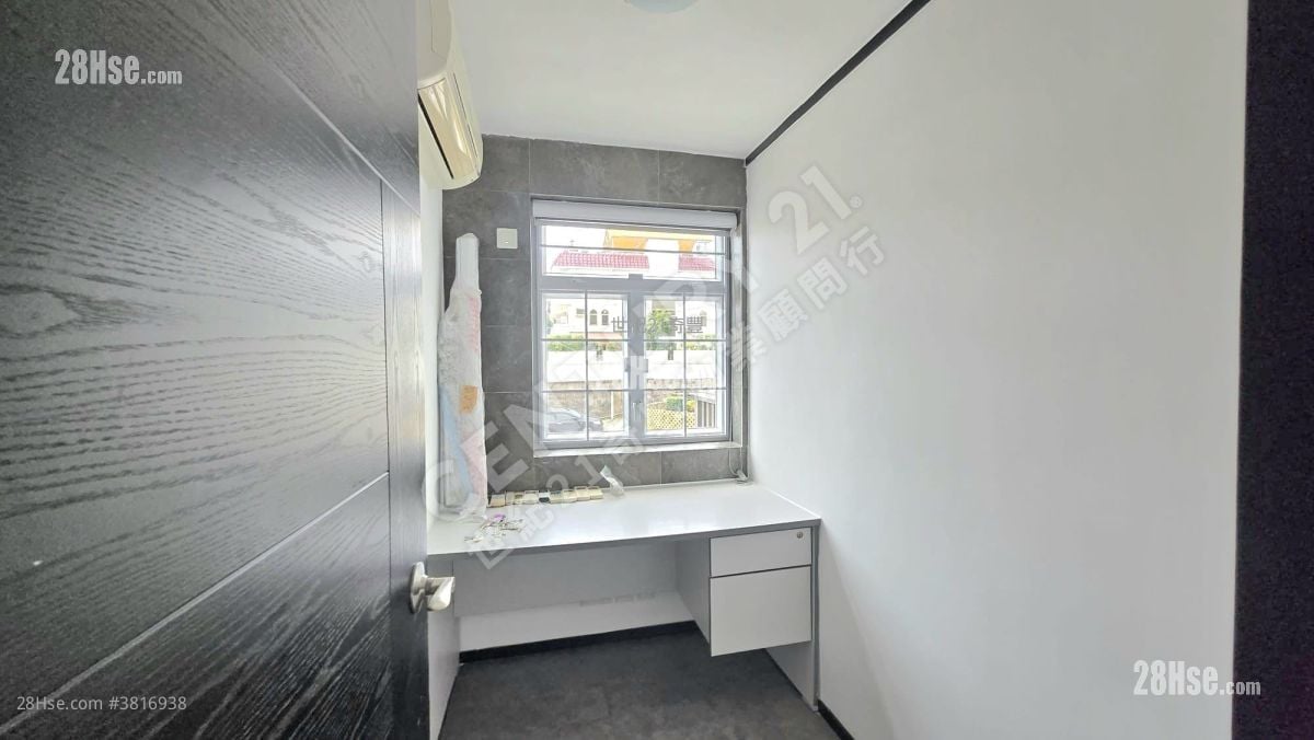 南山新村 售盤 4 房 , 3 浴室