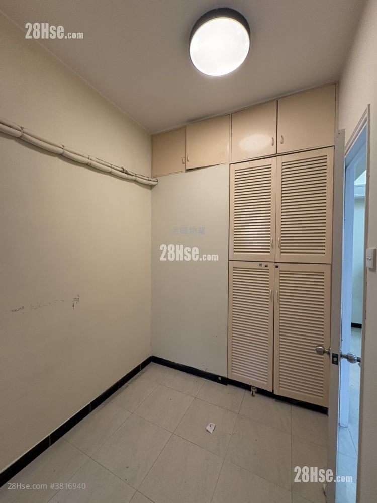 侨发大厦 租盘 3 房 , 1 浴室 520 平方尺