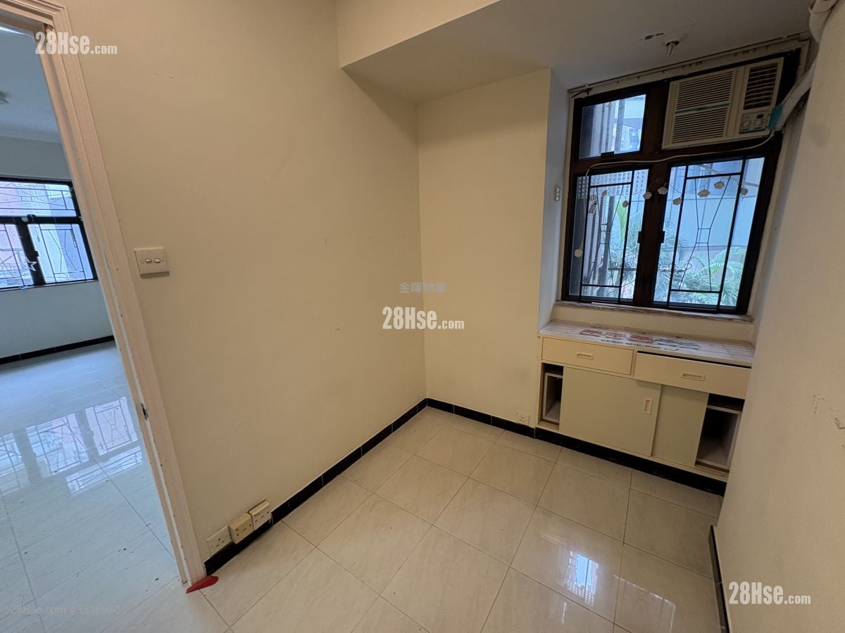 侨发大厦 租盘 3 房 , 1 浴室 520 平方尺