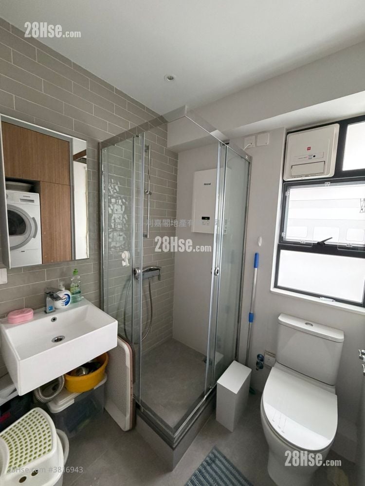 華翠園 租盤 2 房 , 2 浴室 882 平方呎