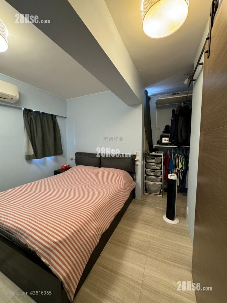 Aldrich Garden Sell 2 Bedrooms , 2 Bathrooms 592 ft²