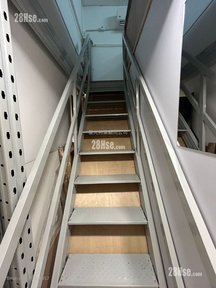 云天大楼 租盘 开放式间隔