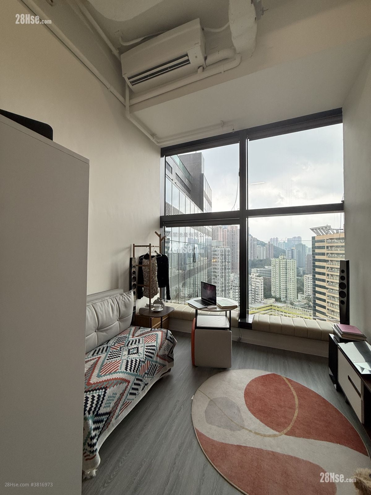 I City Sell Studio , 1 Toilet