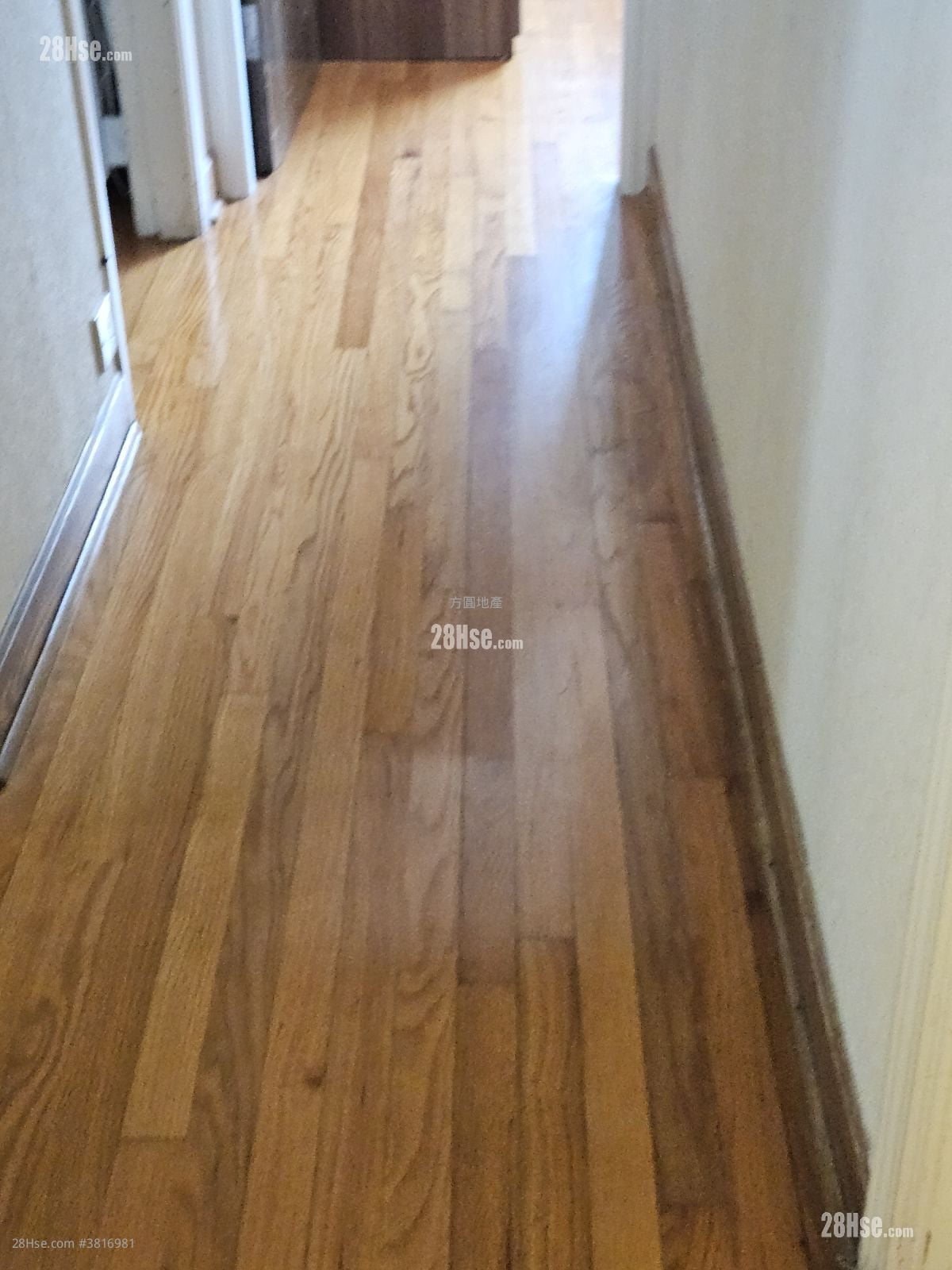 Laguna City Sell 3 Bedrooms , 2 Bathrooms 687 ft²