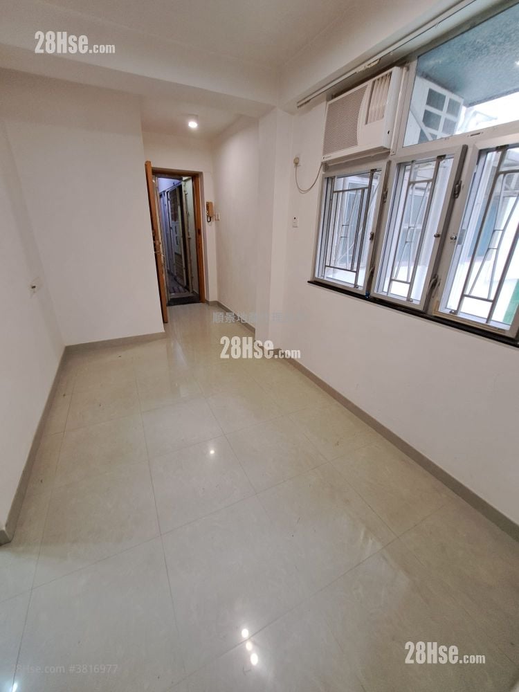 Double Mansion Rental 290 ft²