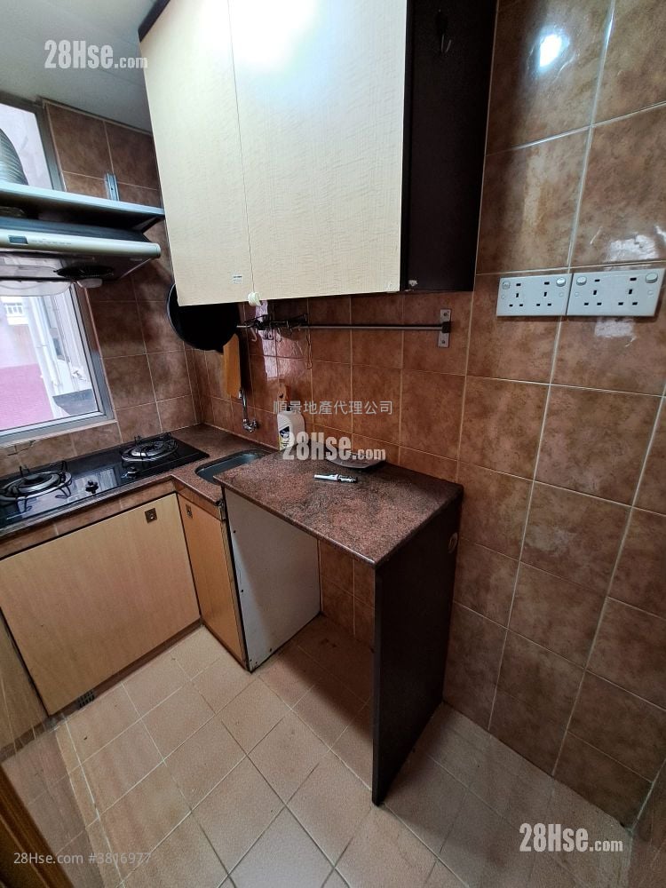 Double Mansion Rental 290 ft²