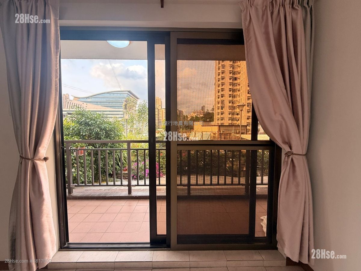 村屋 租盘 2 房 , 1 浴室 700 平方尺