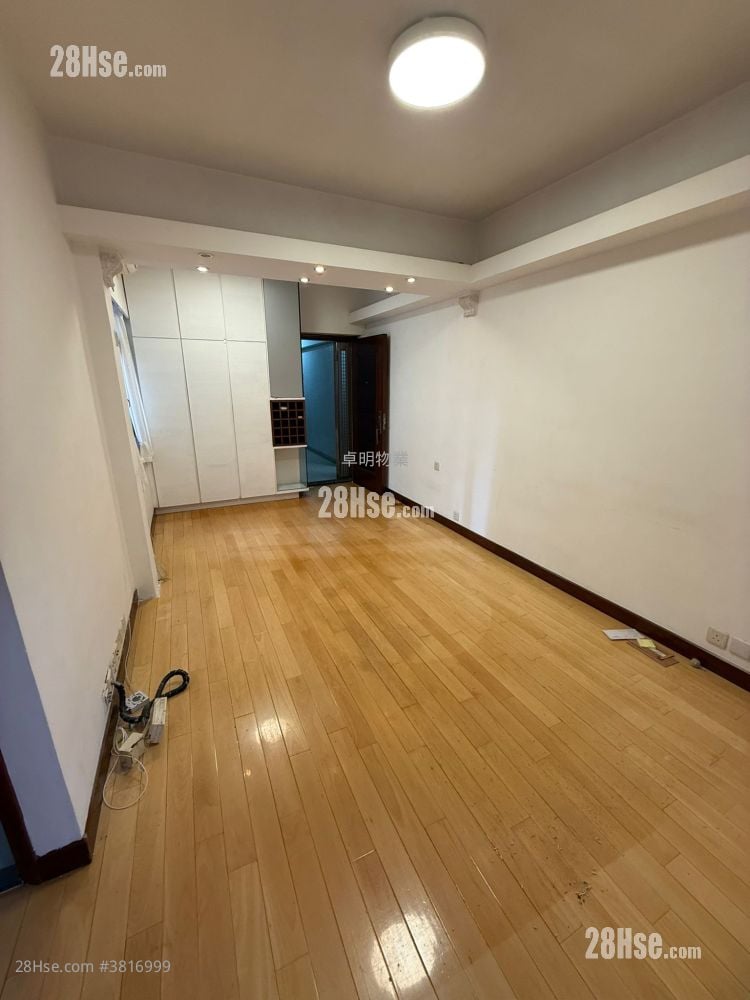 Apartment Rental 2 Bedrooms , 1 Bathroom 480 ft²