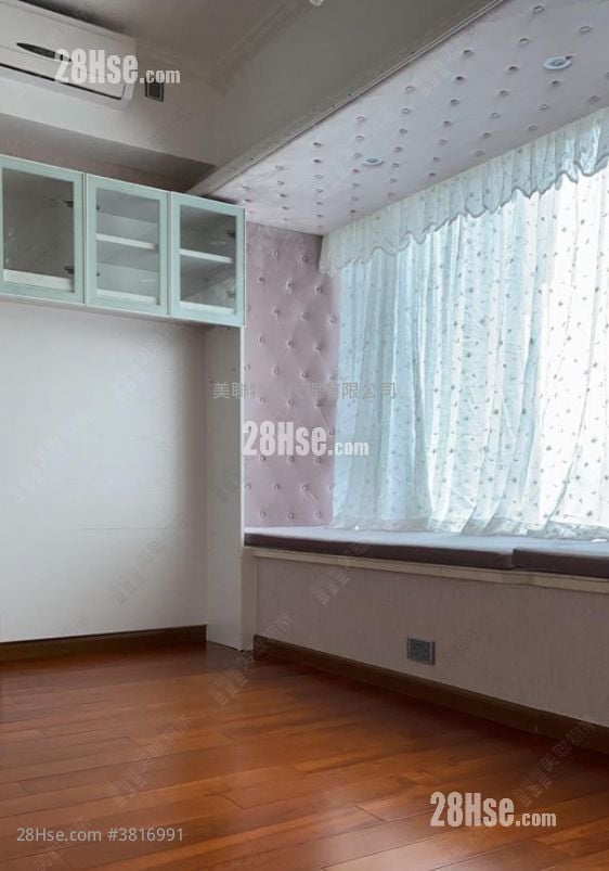 Hemera Rental 3 Bedrooms , 3 Bathrooms 941 ft²