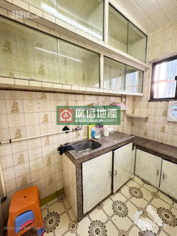 广荣大厦 租盘 2 房 , 1 浴室 288 平方尺