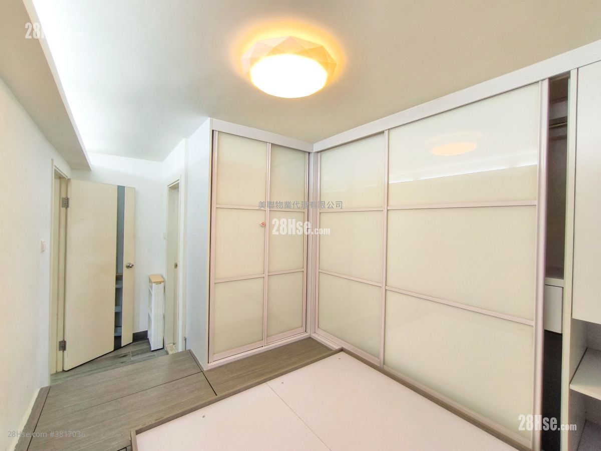 美孚新邨 售盘 3 房 , 2 浴室 705 平方尺