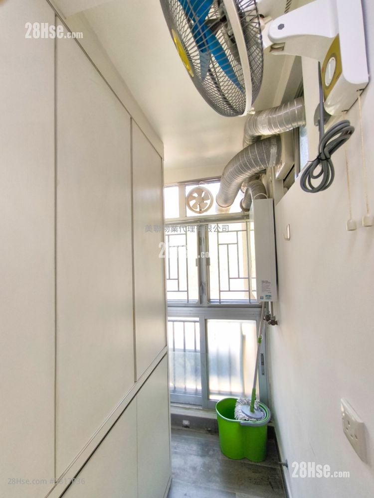 美孚新邨 售盘 3 房 , 2 浴室 705 平方尺