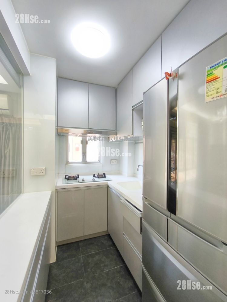 美孚新邨 售盘 3 房 , 2 浴室 705 平方尺