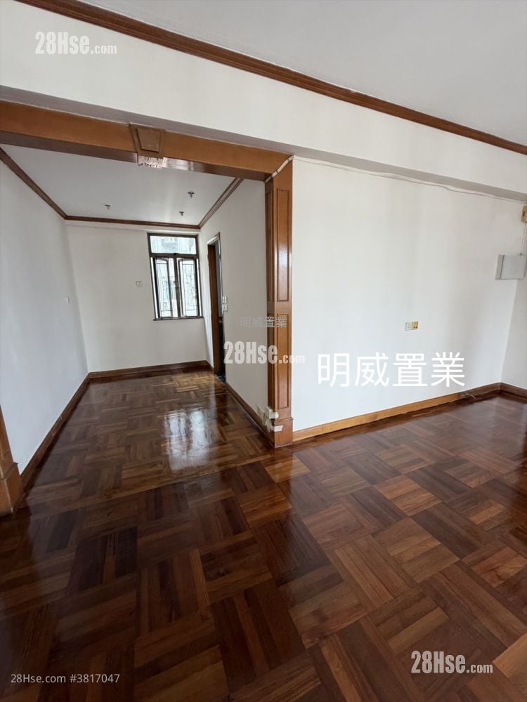 Wing Ying Mansion Sell 3 Bedrooms , 2 Bathrooms 980 ft²