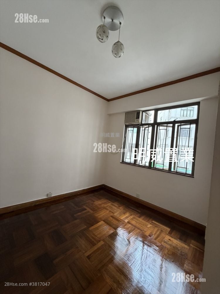 Wing Ying Mansion Sell 3 Bedrooms , 2 Bathrooms 980 ft²