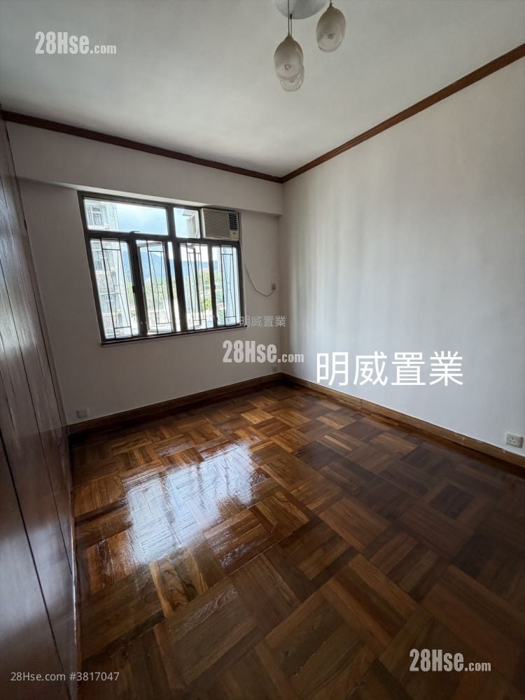 Wing Ying Mansion Sell 3 Bedrooms , 2 Bathrooms 980 ft²