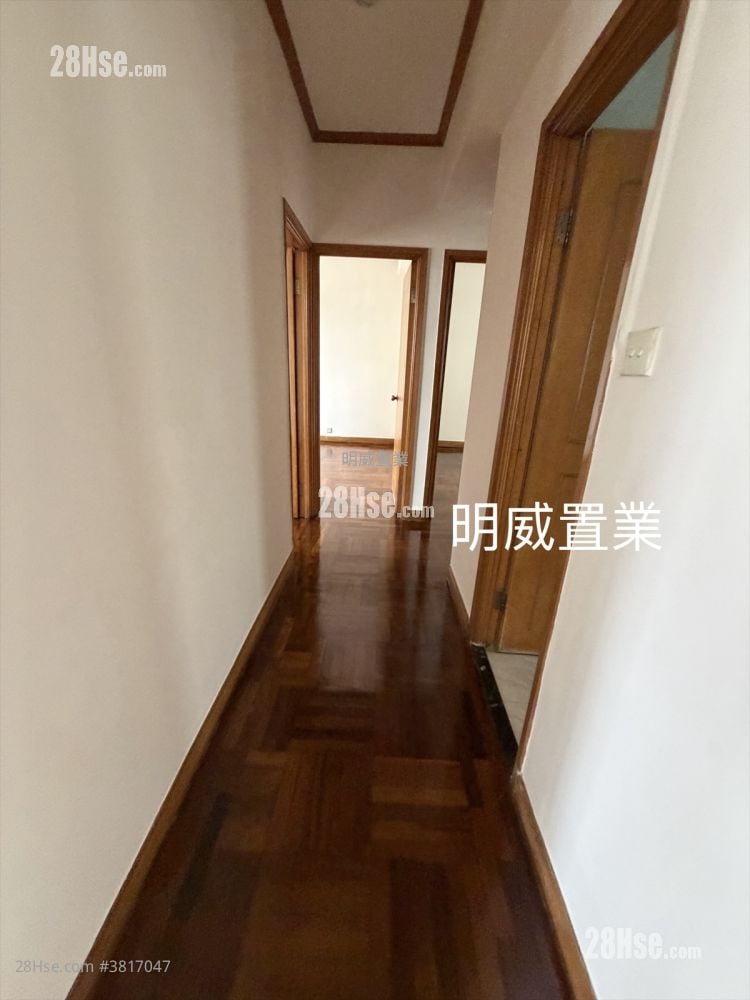 Wing Ying Mansion Sell 3 Bedrooms , 2 Bathrooms 980 ft²