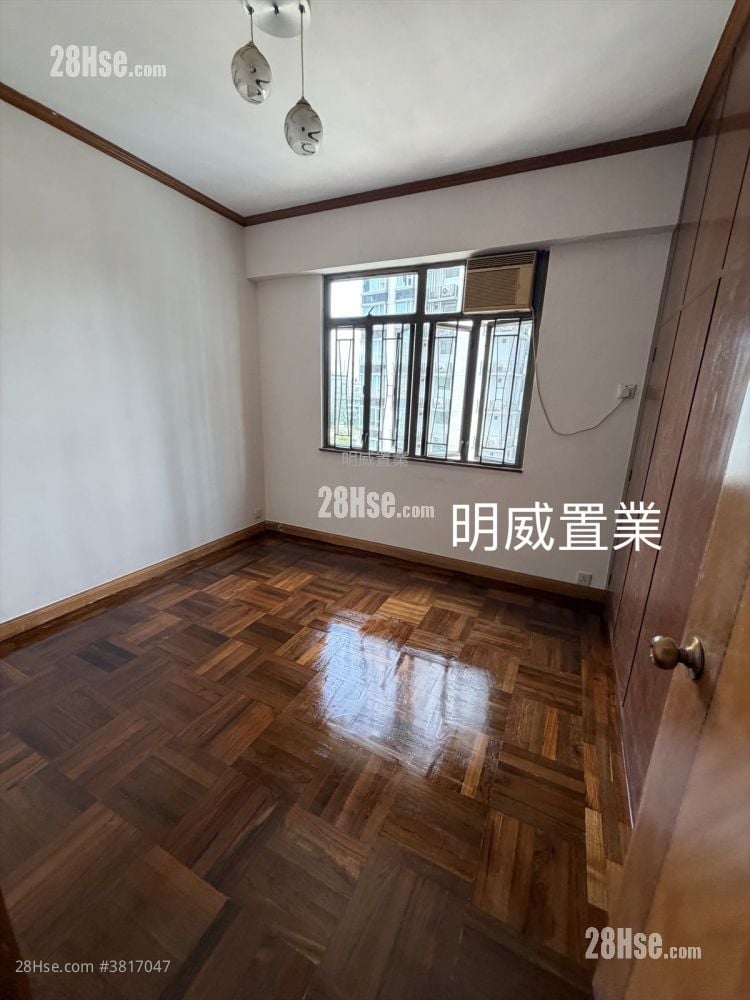 Wing Ying Mansion Sell 3 Bedrooms , 2 Bathrooms 980 ft²