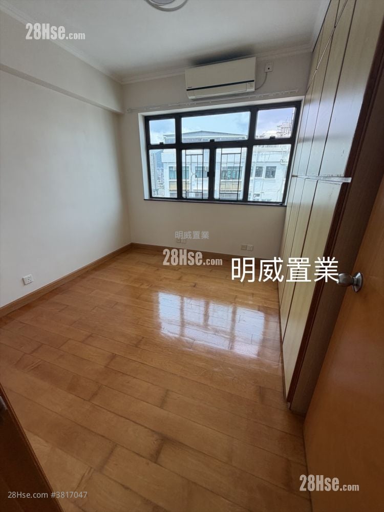 Wing Ying Mansion Sell 3 Bedrooms , 2 Bathrooms 980 ft²