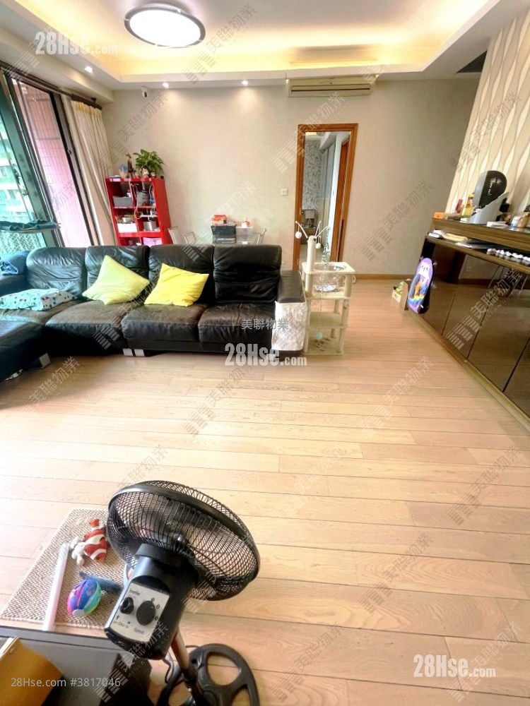 Noble Hill Sell 2 Bedrooms 503 ft²